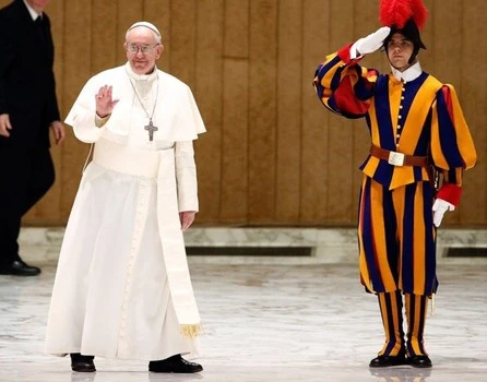 Bật mí đội vệ binh bảo vệ an nguy của Giáo hoàng Vatican 