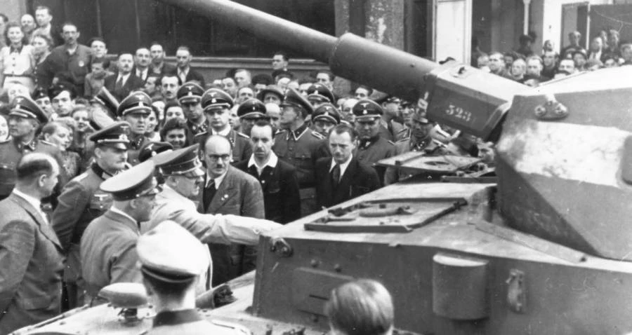 Giải mã dự án siêu vũ khí tham vọng ngút trời của Hitler 