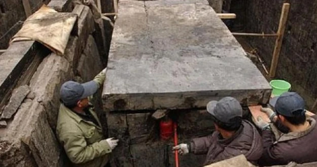 Mộ cổ "hiểm độc" nhất Trung Quốc, 80 kẻ trộm mò vào đều vong mạng