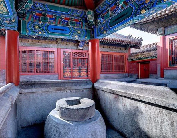 Sự thật rợn người 70 giếng nước "ma quái" trong Tử Cấm Thành