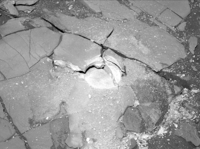 NASA tung ảnh chụp “dải thịt xông khói” trên sao Hoả: Nghi có sự sống? 