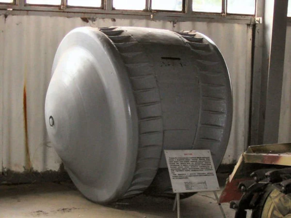 Khám phá bất ngờ xe tăng lăn dị nhất Chiến tranh thế giới 2 