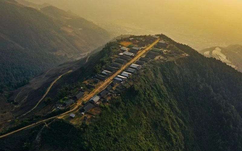 Khám phá bản Cu Vai 'ốc đảo trên mây' giữa lòng Trạm Tấu