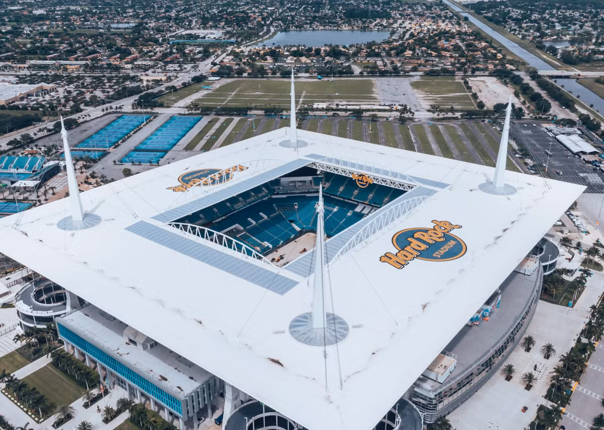 Sở hữu các yếu tố của một tổ hợp đa năng, Hard Rock Stadium hứa hẹn sẽ trở thành điểm đến thu hút sự chú ý của người hâm mộ thể thao trên toàn cầu, thiết lập những tiêu chuẩn mới cho trải nghiệm văn hóa - thể thao quốc tế trong kỳ World Cup 2026. (Ảnh: Shutterstock) ​