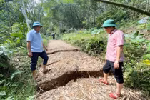 Sạt lở nghiêm trọng, Thanh Hóa công bố tình huống khẩn cấp
