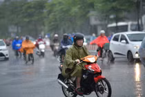 Thời tiết 8/7: Bắc Bộ mưa dông về chiều tối, cảnh báo lũ quét và sạt lở đất