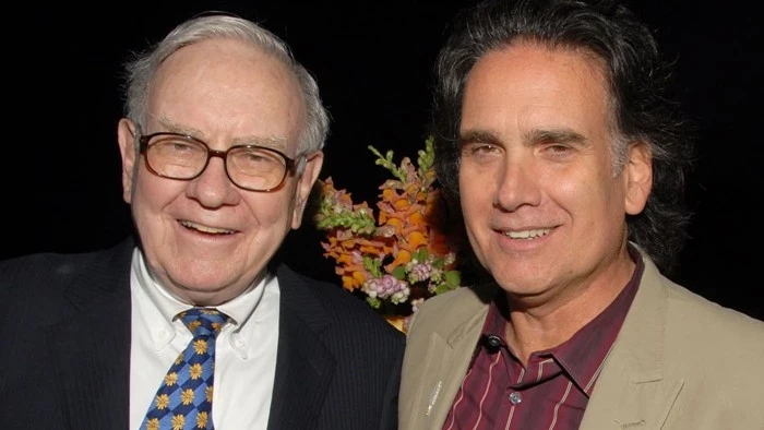Điều bất ngờ về người con trai 'bất tài' của Warren Buffett