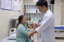 Mất ý thức 5 phút, người đàn ông 61 tuổi được phát hiện động kinh