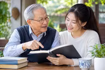 Giá trị của tuổi già nằm ở sự thấu hiểu, không phải áp đặt