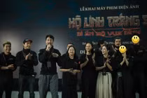 Gallery - [GALLERY] Mỹ Tâm - Ngô Thanh Vân - Hà Tăng gây chú ý trên thảm đỏ phim Việt - image 2