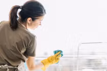 Đổi giúp việc 7 lần mới ưng, chủ nhà tức giận vì hành động của anh hàng xóm