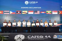 Chủ tịch VUSTA Châu Văn Minh cùng lãnh đạo AFEO ký Tuyên bố chung CAFEO 44