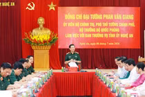 Đại tướng Phan Văn Giang làm việc với Ban Thường vụ Tỉnh ủy Nghệ An