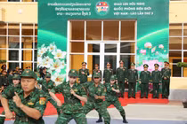 Bộ đội biên phòng trình diễn võ thuật tại giao lưu biên giới Việt Nam - Lào