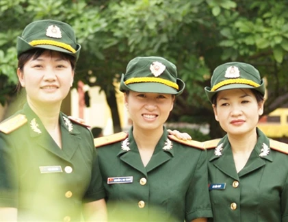 Ngắm “bóng hồng” trong Quân đội Nhân dân Việt Nam