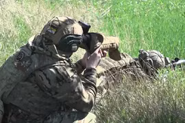 Quân đội Nga tiến vào Pokrovsk, phòng tuyến Ukraine bị chia đôi