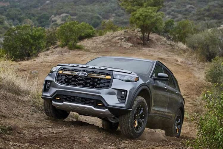  [GALLERY] Ford Explorer 2027 có thêm bản V6 400 mã lực và trang bị mới