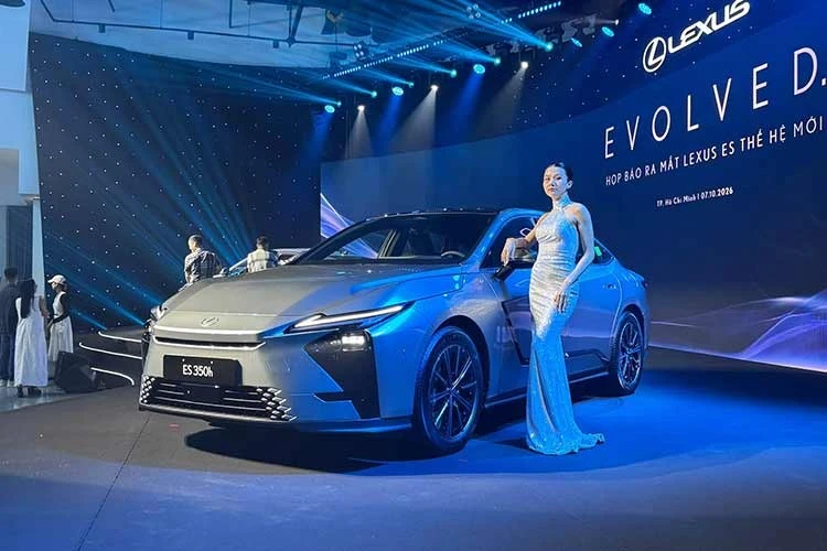 [GALLERY] Cận cảnh Lexus ES thế hệ mới vừa ra mắt Việt Nam, từ 2,34 tỷ đồng
