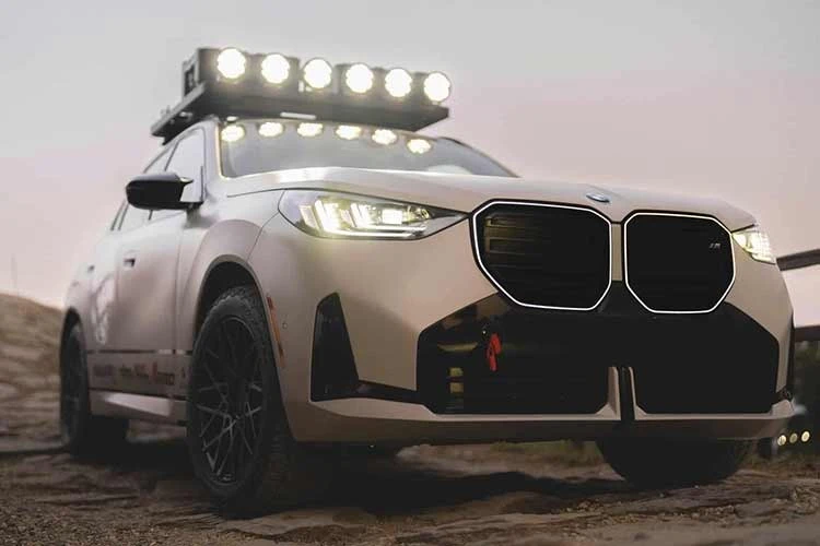 [GALLERY] BMW "nhá hàng" SUV địa hình hạng sang mới, "đấu" Mercedes G-Class