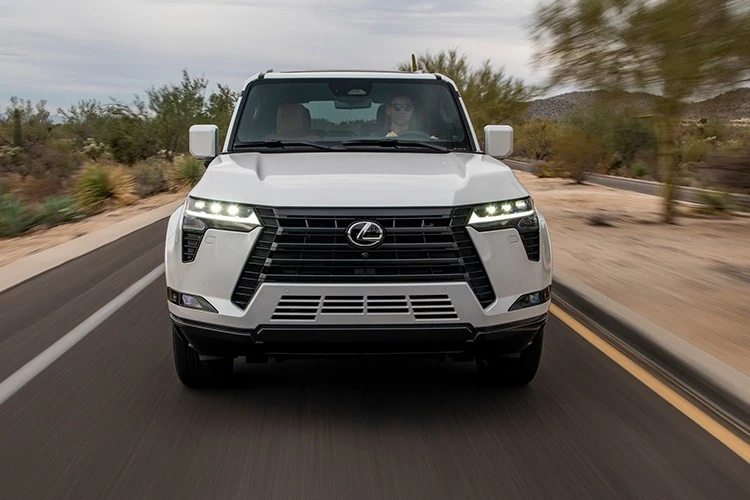 Lexus GX550 2026 mở bán gần 5 tỷ tại Malaysia, chờ về Việt Nam