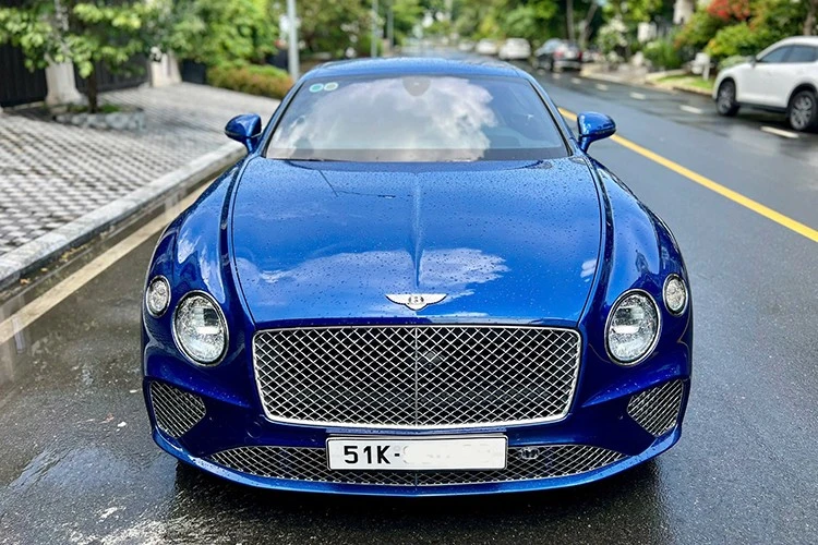 "Soi" Bentley Continental chạy 7 năm bán gần 14 tỷ ở TP.HCM