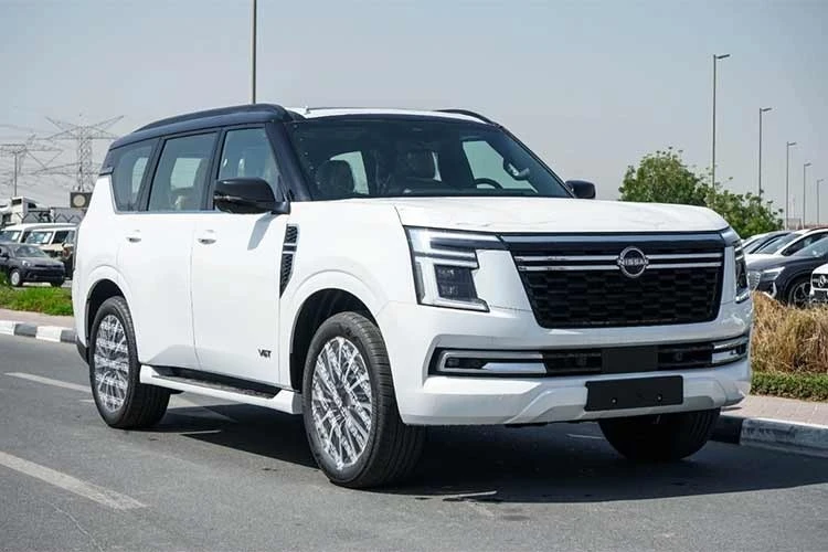 Nissan Patrol sắp về Việt Nam "đấu" Toyota Land Cruiser, giá gần 4,5 tỷ?