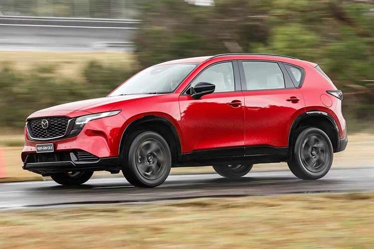 [INFOGRAPHIC] Mazda CX-5 hybrid 2027 sẵn sàng ra mắt, "đấu" Toyota RAV4