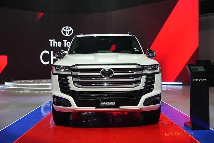 [GALLERY] Cận cảnh Toyota Land Cruiser Hybrid giá hơn 2,9 tỷ, sắp về Việt Nam