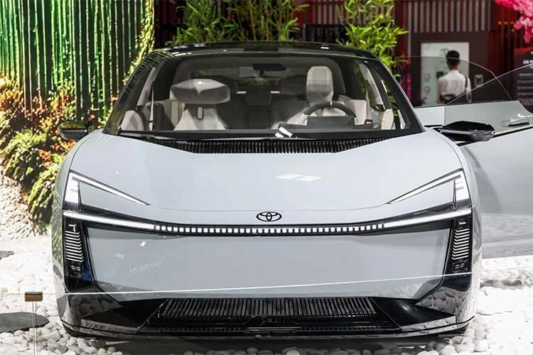  [GALLERY] Ngắm Toyota Corolla Concept đậm chất tương lai tại Đông Nam Á