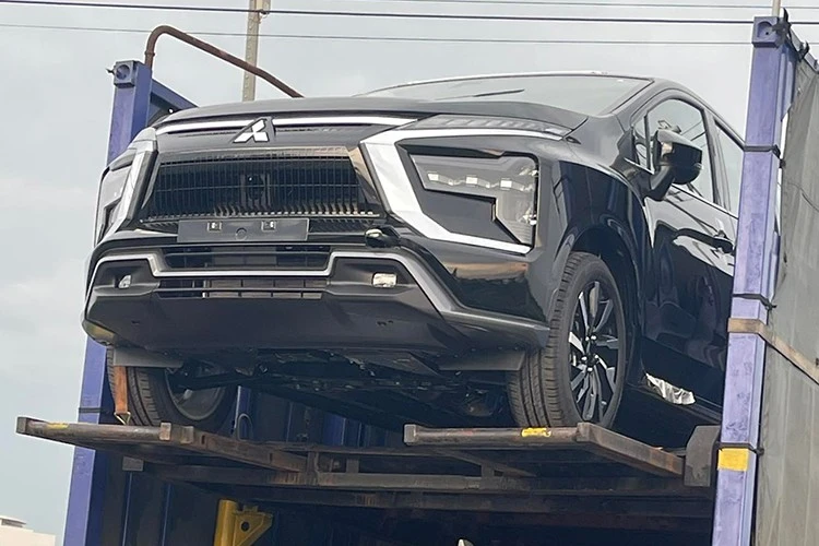 Mitsubishi Xpander 2025 bản nâng cấp đã về Việt Nam, chờ mở bán
