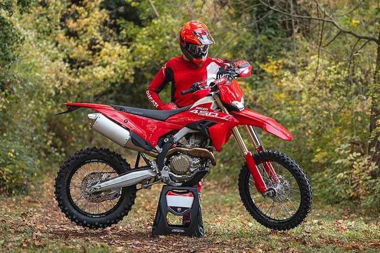 Ducati Desmo450 EDS 2026 - "cào cào chúa" chốt lịch ra mắt và mở bán