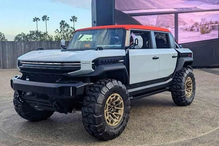 [GALLERY] Chi tiết Hummer X - bán tải off-road tương lai ra mắt toàn cầu