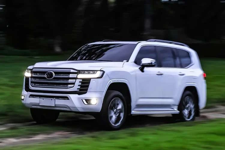 Gallery - [GALLERY] Toyota Land Cruiser 300 2027 sắp ra mắt, thay đổi ở hệ truyền động - image 11