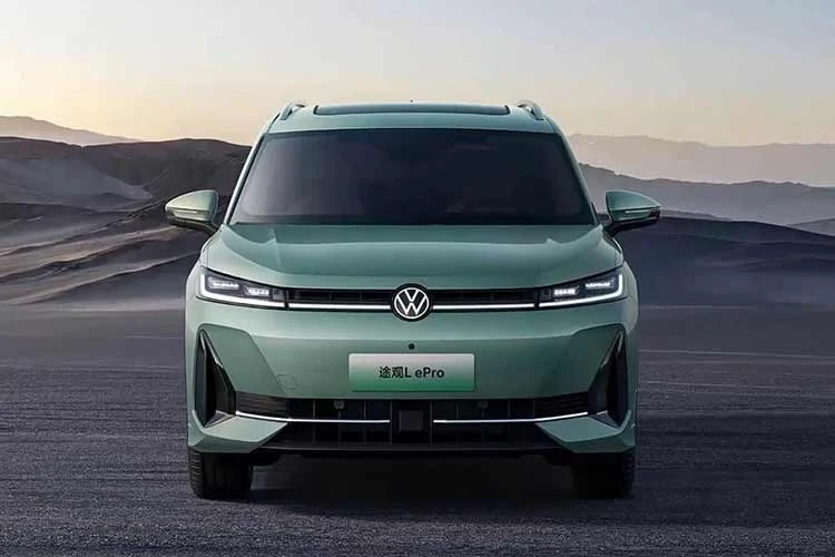 Volkswagen Tiguan L ePro mở bán, chạy 117km không "uống" 1 giọt xăng