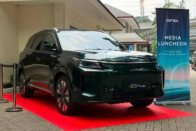 [GALLERY] DFSK E5 Plus - chiếc SUV "ăn xăng" chỉ 1,25l/100km sắp về Việt Nam