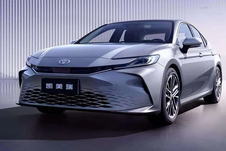 [GALLERY] Cận cảnh Toyota Camry 2027 - màn hình khủng, chỉ từ 663 triệu đồng