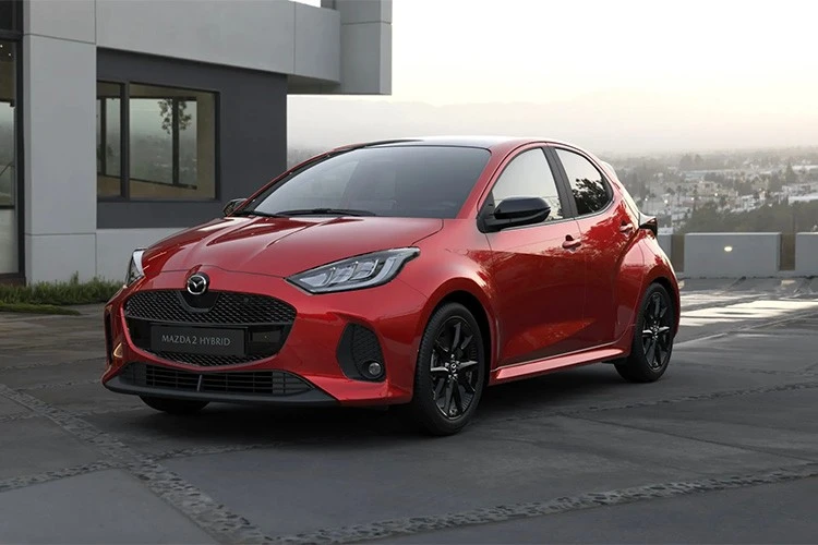 Mazda2 Hybrid 2026 ra mắt - hatchback "giá mềm" có tính năng ADAS