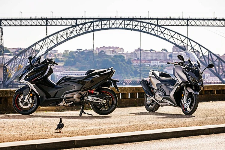Kymco AK550 2026 ra mắt Malaysia giá 360 triệu đồng, chờ về Việt Nam