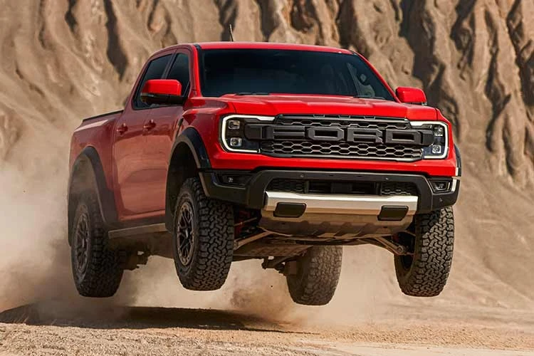 Ford Ranger Raptor V6 2026 nhận cọc tại Việt Nam, hơn 1,299 tỷ đồng?