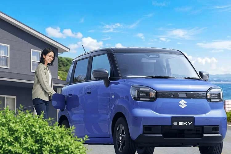 [GALLERY] Cận cảnh Suzuki e SKY EV - ôtô điện mini giá mềm chạy 310 km/sạc