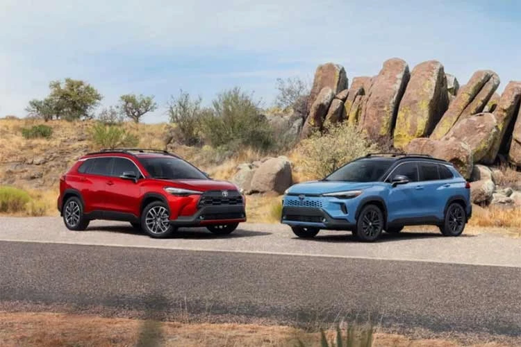 [GALLERY] Toyota Corolla Cross 2027 giá từ 650 triệu đồng, rút gọn phiên bản