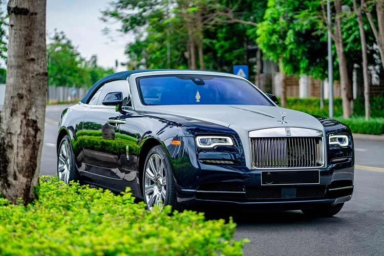 Tận thấy Rolls-Royce Dawn mui trần hơn 12 tỷ của đại gia Tp.HCM