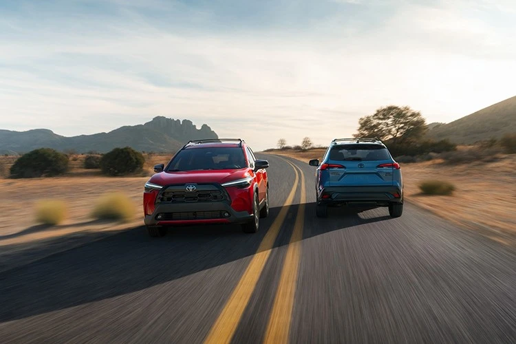Toyota Corolla Cross 2026 nâng cấp thêm màu mới, từ 645 triệu đồng