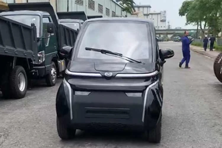 [GALLERY] Ôtô điện mini Nano S05 rẻ ngang xe ga Honda SH chạy thử ở Việt Nam