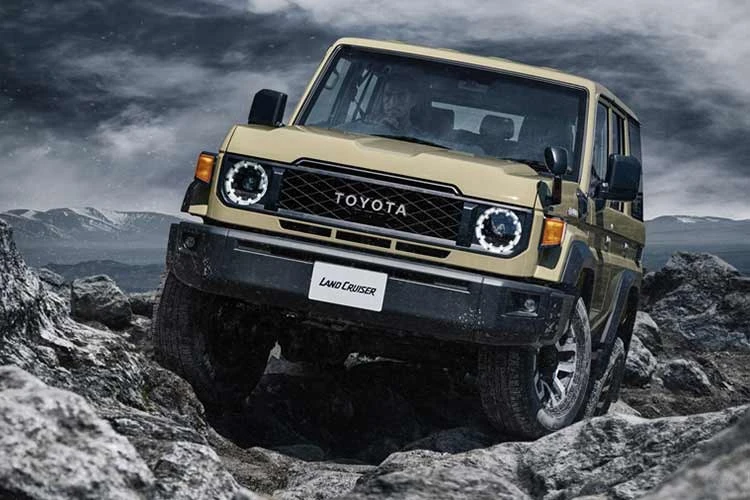 [GALLERY] Toyota LandCruiser 70 Series mở bán trở lại - giải toả con khát