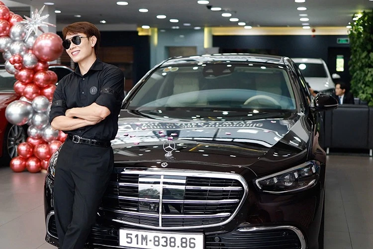 Mercedes-Benz S450L hạng sang hơn 5 tỷ đồng về nhà ca sĩ Trúc Nhân