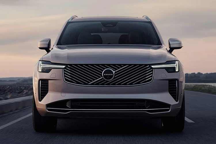 Volvo XC90 2026 gần 3,6 tỷ đồng, chốt lịch bán tại Việt Nam