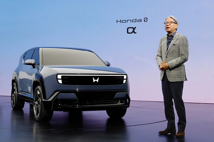 Chi tiết Honda 0 α - SUV điện độc lạ sẽ mở bán từ 2027