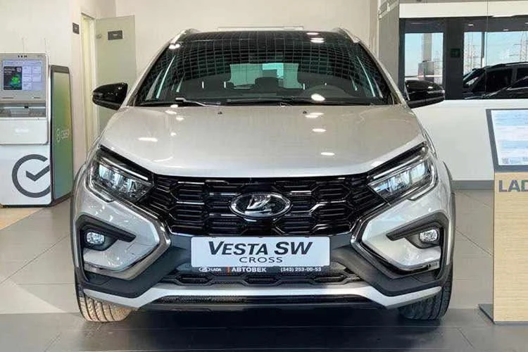 Lada Vesta SW Cross của Nga lộ giá bán tại Việt Nam, khoảng 549 triệu ?