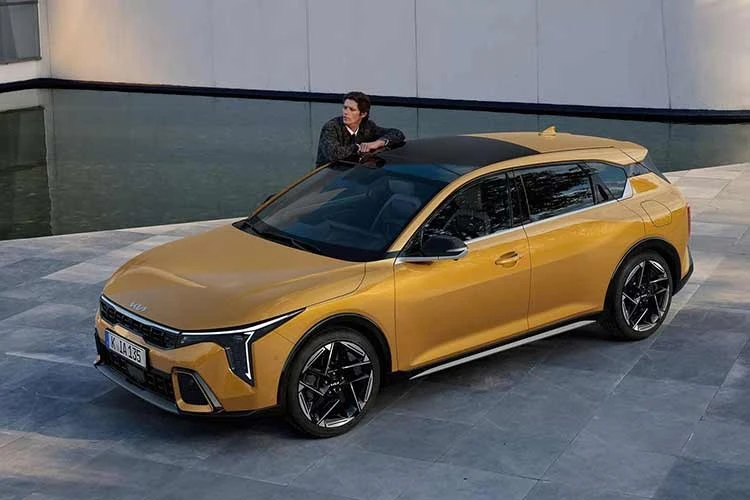 [GALLERY] Kia K4 Hybrid 2027 lộ diện - nâng cấp mạnh cả động cơ và công nghệ